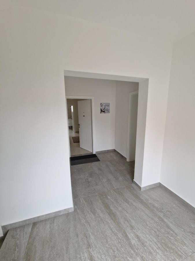 Ferienwohnung Emmi Nemira Omiš Exterior foto
